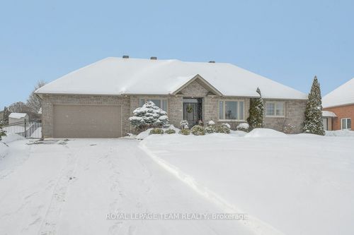 6646 Stillwood Dr, North Gower, ON, K0A2T0 | Card Image