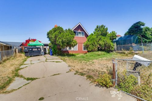 736 Sacramento Ave, Spring Valley, CA, 91977-5025 | Card Image