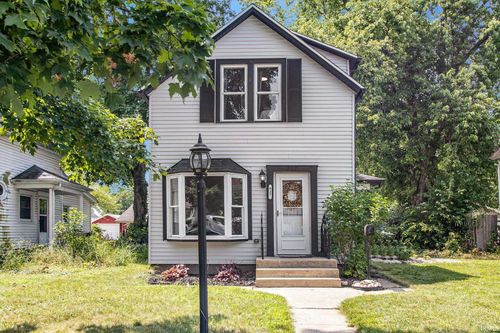 927 S 36th St, South Bend, IN, 46615-2018 | Card Image