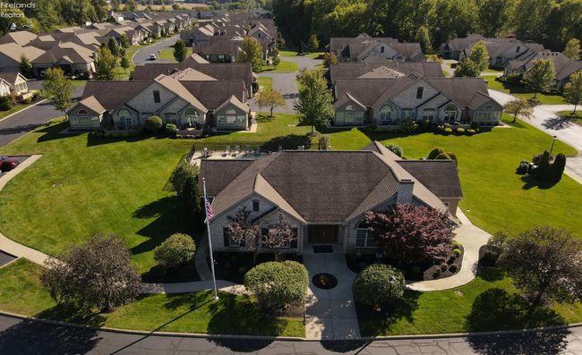 5011 Coventry Cir, Condo with 2 bedrooms, 2 bathrooms and 2 parking in Huron OH | Image 11