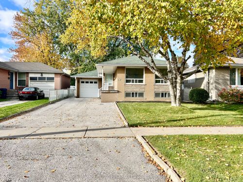 58 Inverdon Rd, Etobicoke, ON, M9C4L8 | Card Image