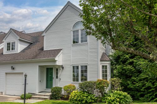 34-34 Quarry Ridge Rd, New Preston Marble Dale, CT, 06777-1620 | Card Image