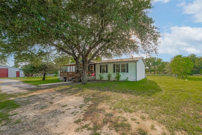 5526 Highway 90, House other with 4 bedrooms, 2 bathrooms and null parking in Madisonville TX | Image 4