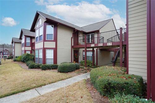 905 Wentworth Ct, Alpharetta, GA, 30022-6861 | Card Image