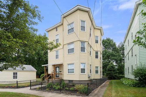 10 Riverview Ter, Chicopee, MA, 01013-3195 | Card Image