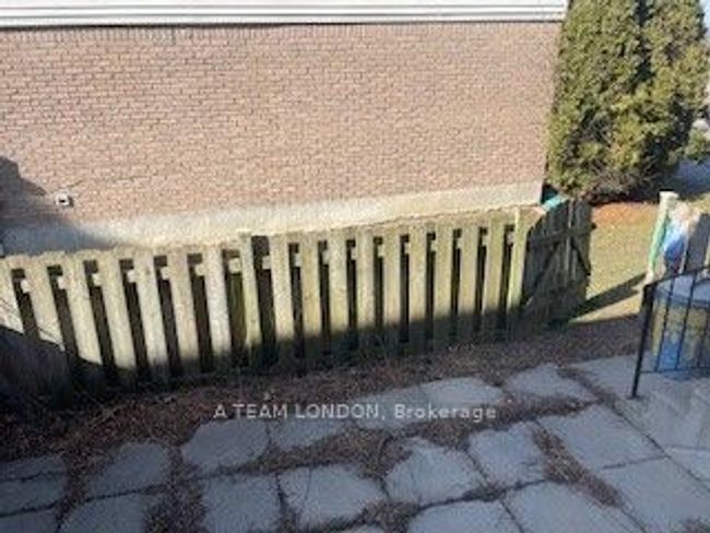 34 - 35 Waterman Ave, Condo with 3 bedrooms, 2 bathrooms and 1 parking in London ON | Image 8