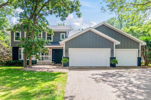 2020 127th Ave Nw, Coon Rapids, MN, 55448-7071 | Card Image