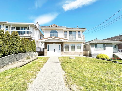 7674 Hilda St, Burnaby, BC, V3N3H7 | Card Image