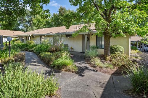 429 7th Street W, Sonoma, CA, 95476 | Card Image
