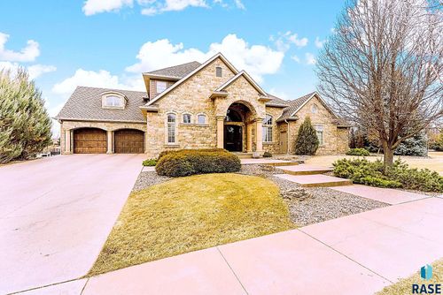 217 W 77th St Street, Sioux Falls, SD, 57108 | Card Image