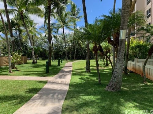 apt-1104-3075 Ala Poha Pl, Honolulu, HI, 96818-1686 | Card Image