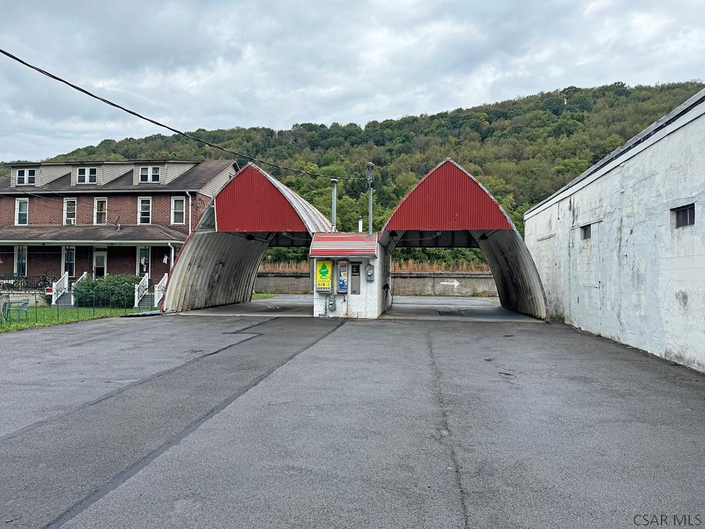 635-639 Maple Ave, Johnstown, PA 15901