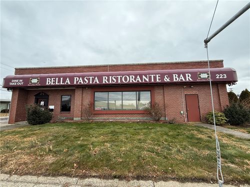 223 Newport Ave, Pawtucket, RI, 02861-4121 | Card Image