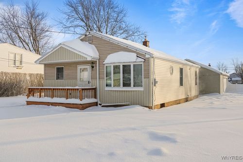 1033 100th St, Niagara Falls, NY, 14304-2821 | Card Image