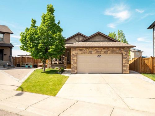 656 Florence Ho Leong Cres N, Lethbridge, AB, T1H5M6 | Card Image