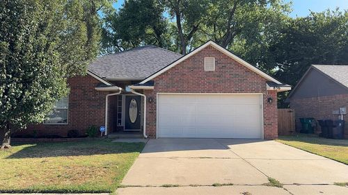 856 Shady Creek Lane, Yukon, OK, 73099 | Card Image