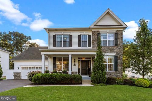 21 Green Way Dr, Doylestown, PA, 18901-2450 | Card Image