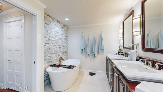 211 Jamaica Dr, House other with 3 bedrooms, 3 bathrooms and null parking in Cocoa Beach FL | Image 64