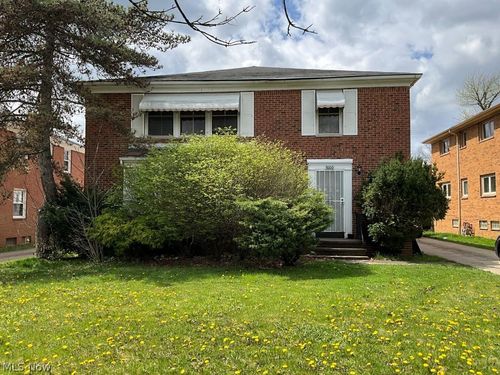 3000 Warrensville Center Rd, Shaker Heights, OH, 44122-2903 | Card Image