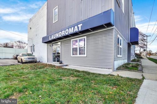 1638 E Market St, YORK, PA, 17403-1257 | Card Image