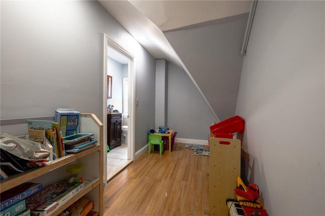 Bedroom | Image 14