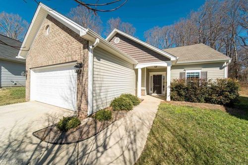 4184 Becca Ln, Kernersville, NC, 27284-8201 | Card Image