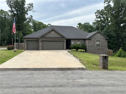 1 Hermitage Ln, Bella Vista, AR, 72715-6534 | Card Image