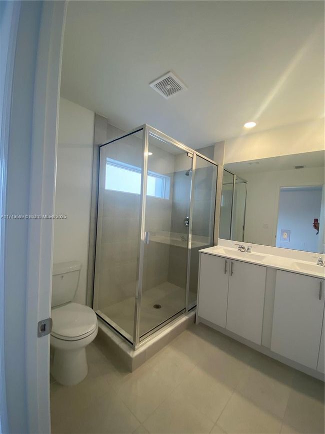 5195 Sw 37 Th St, Townhouse with 3 bedrooms, 3 bathrooms and null parking in West Park FL | Image 23