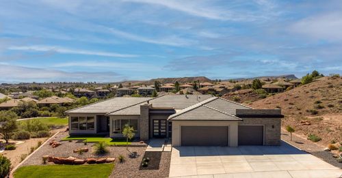 2679 W Emeraud Dr, St George, UT, 84770-1947 | Card Image