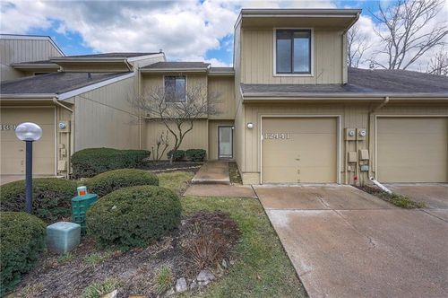 12441 Charlotte Street, Kansas City, MO, 64146 | Card Image