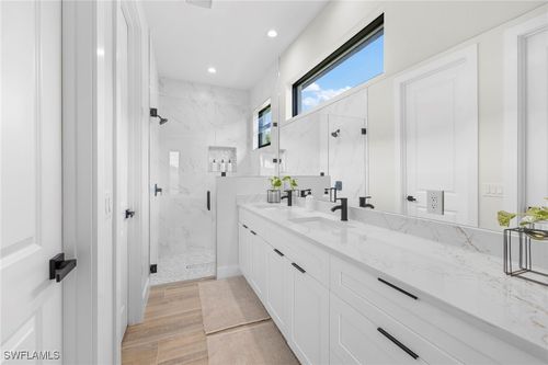 3032 Woodside Ave, NAPLES, FL, 34112-7335 | Card Image
