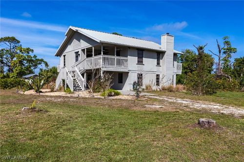 8677 Whispering Pines Dr, ST. JAMES CITY, FL, 33956-3010 | Card Image