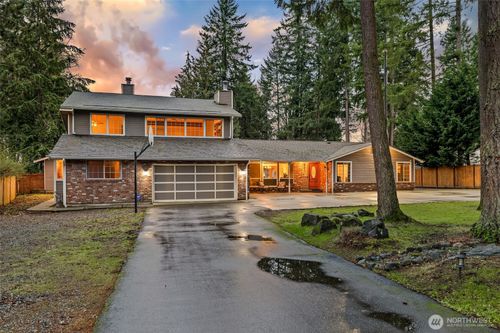 16613 Se 254th Place, Covington, WA, 98042 | Card Image