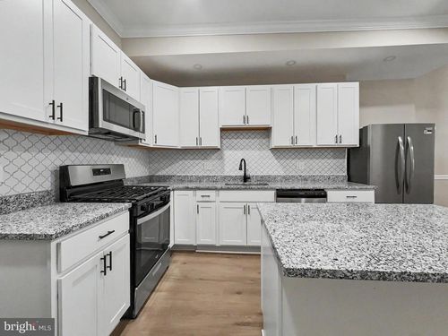 2129 E Federal St, BALTIMORE, MD, 21213-3491 | Card Image