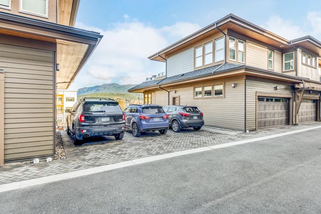 2323 St Johns Street, Townhouse with 3 bedrooms, 2 bathrooms and 2 parking in Port Moody BC | Image 32