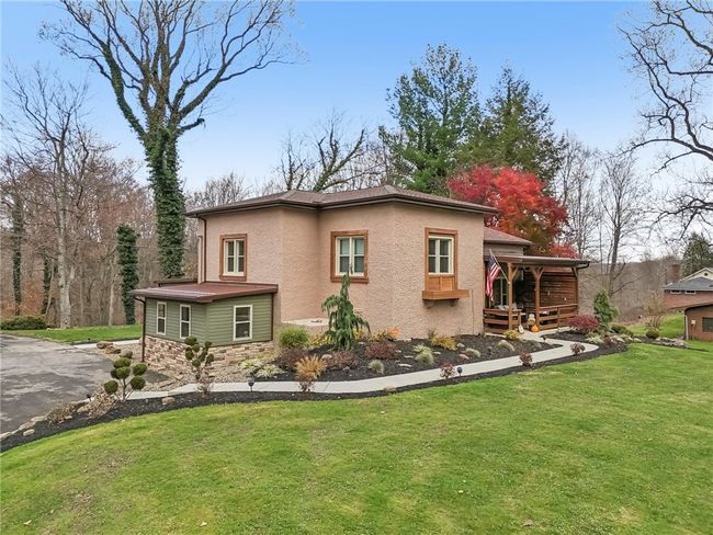 637 State Route 208, House other with 3 bedrooms, 3 bathrooms and 4 parking in Pulaski PA | Image 4