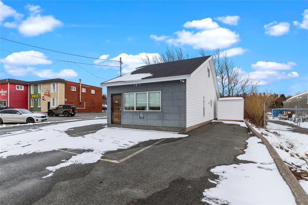 Commercial Sale in Conception Bay South 2