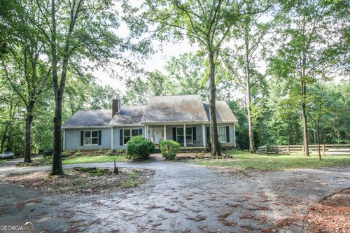 2311 Happy Valley Cir, Newnan, GA, 30263-4039 | Card Image