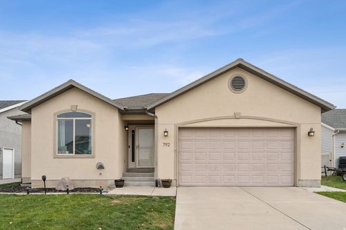 792 N 630 W, Tooele, UT, 84074-1327 | Card Image