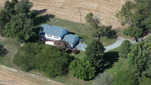 47 Snyder Ln, Lewisburg, PA, 17837-7520 | Card Image