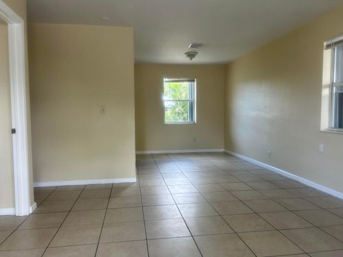 0-1021 W 2nd St, Riviera Beach, FL, 33404-7625 | Card Image