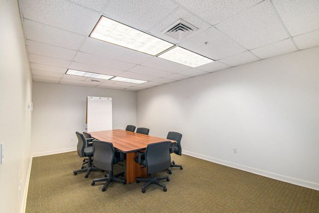 Common area on 4th floor | Image 21