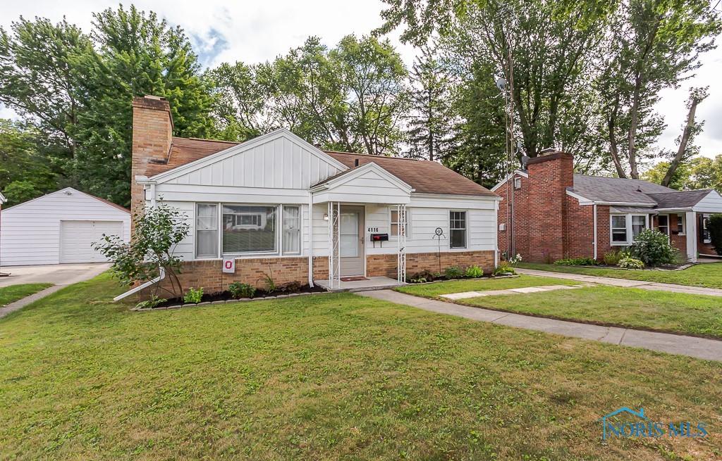 Crary Dr, Toledo, OH 43613