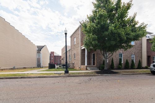 209 Augusta Ave, Pleasant View, TN, 37146-7163 | Card Image