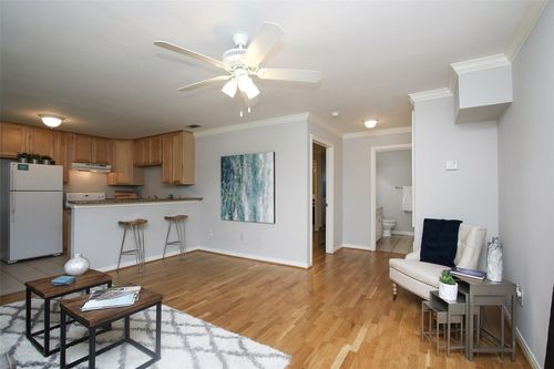 4-1307 Welch St, Houston, TX, 77006-1100 | Card Image