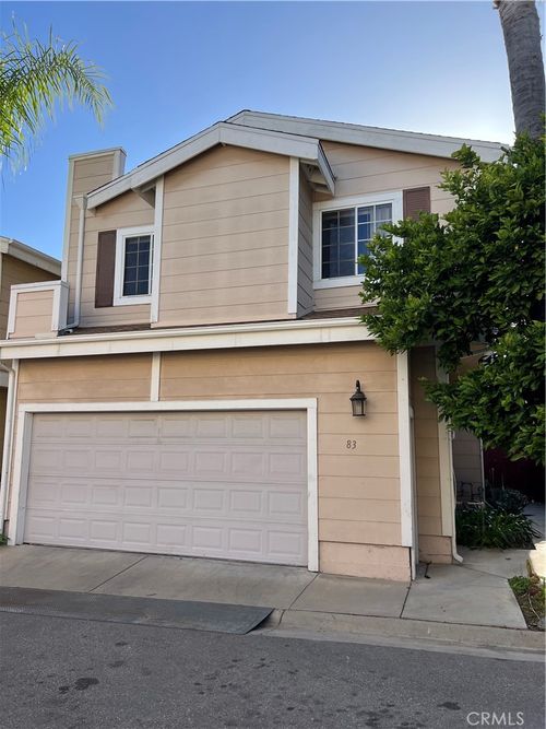 17726 Kinzie St, Northridge, CA, 91325-1311 | Card Image
