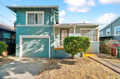 1427 102nd Avenue, House other with 2 bedrooms, 1 bathrooms and 1 parking in Oakland CA | Image 1