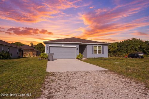 8975 102nd Ct, Vero Beach, FL, 32967-3062 | Card Image