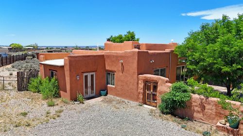 9 Calle Angelo, Ranchos De Taos, NM, 87557-7932 | Card Image