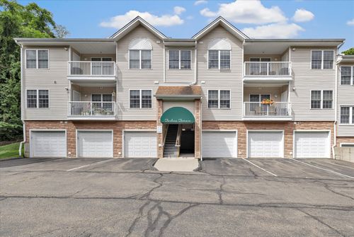 1215-1215 Arganese Pl, Trumbull, CT, 06611-6328 | Card Image